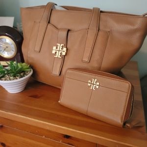 TORY BURCH HANDBAG WITH WALLET